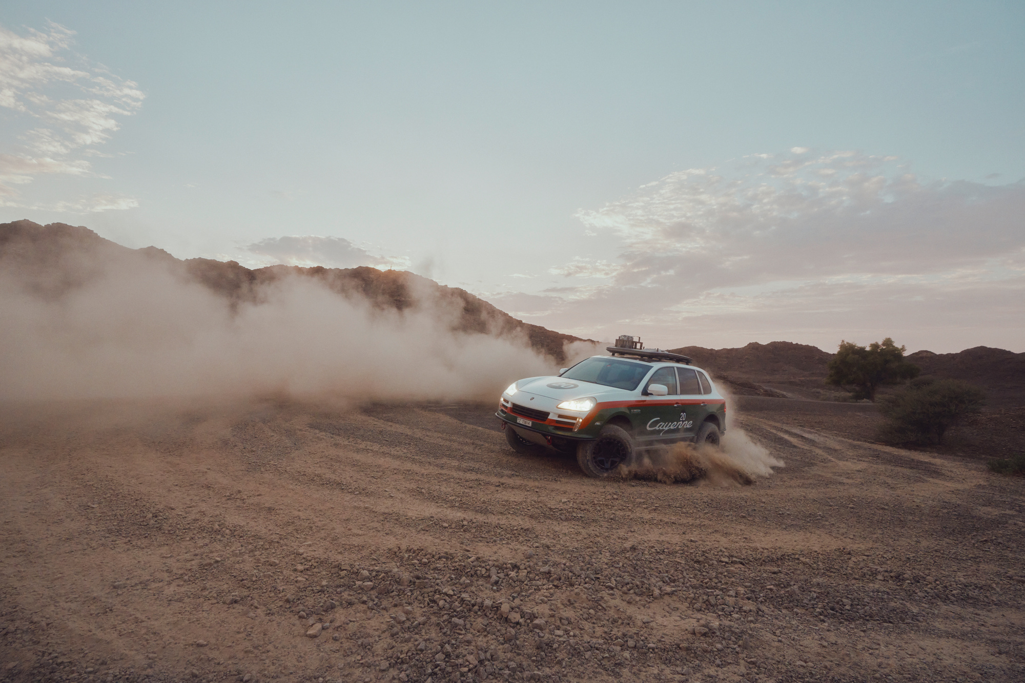 Porsche Cayenne — photograph 05
